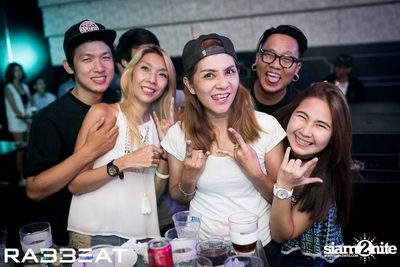 Boom Boom Cash ที่ร้าน แรบบีท — photo 79