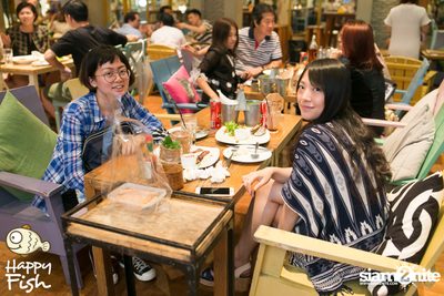 คืนวันศุกร์ ที่ร้าน แฮปปี้ ฟิช, เอเชีย ทีค เดอะ ริเวอร์ฟร้อนท์ — photo 15