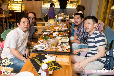 คืนวันศุกร์ ที่ร้าน แฮปปี้ ฟิช, เอเชีย ทีค เดอะ ริเวอร์ฟร้อนท์ — photo 21