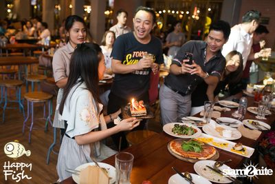 คืนวันศุกร์ ที่ร้าน แฮปปี้ ฟิช, เอเชีย ทีค เดอะ ริเวอร์ฟร้อนท์ — photo 32
