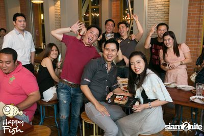 คืนวันศุกร์ ที่ร้าน แฮปปี้ ฟิช, เอเชีย ทีค เดอะ ริเวอร์ฟร้อนท์ — photo 37