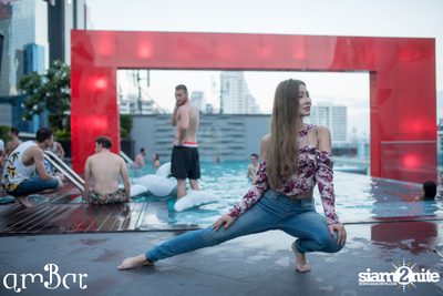 amWET Pool Party ที่ แอมบาร์ | Olympic — photo 94