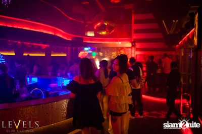 Thursday Hip Hop Edition กับ DJ Tob ที่ เลเวล — photo 14