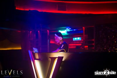 Thursday Hip Hop Edition กับ DJ Tob ที่ เลเวล — photo 57