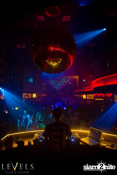 Thursday Hip Hop Edition กับ DJ Tob ที่ เลเวล — photo 63