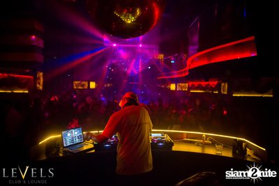 Thursday Hip Hop Edition กับ DJ Tob ที่ เลเวล — photo 92