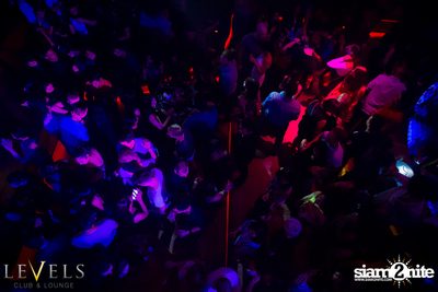 Thursday Hip Hop Edition กับ DJ Tob ที่ เลเวล — photo 100