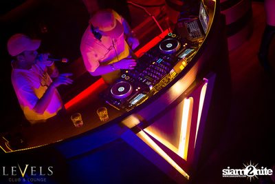 Thursday Hip Hop Edition กับ DJ Tob ที่ เลเวล — photo 101