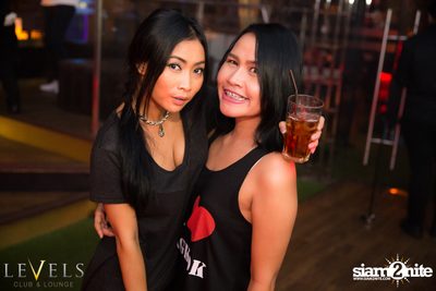 ปาร์ตี้คืนวันศุกร์ ที่ร้าน เลเวล, สุขุมวิท ซอย 11 — photo 31