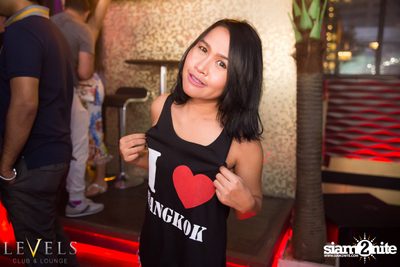 ปาร์ตี้คืนวันศุกร์ ที่ร้าน เลเวล, สุขุมวิท ซอย 11 — photo 32