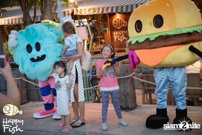 คืนวันศุกร์ ที่ร้าน แฮปปี้ ฟิช, เอเชีย ทีค เดอะ ริเวอร์ฟร้อนท์ — photo 13