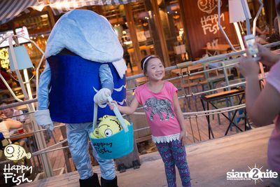 คืนวันศุกร์ ที่ร้าน แฮปปี้ ฟิช, เอเชีย ทีค เดอะ ริเวอร์ฟร้อนท์ — photo 14