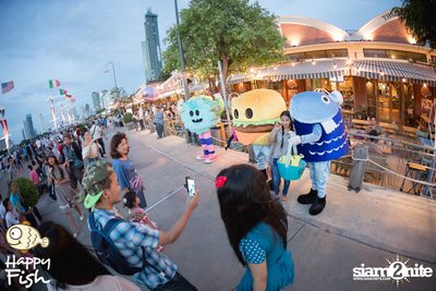 คืนวันศุกร์ ที่ร้าน แฮปปี้ ฟิช, เอเชีย ทีค เดอะ ริเวอร์ฟร้อนท์ — photo 15