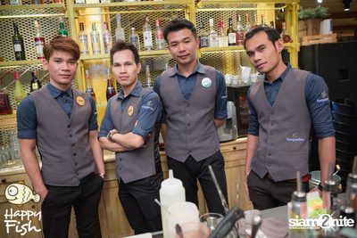 คืนวันศุกร์ ที่ร้าน แฮปปี้ ฟิช, เอเชีย ทีค เดอะ ริเวอร์ฟร้อนท์ — photo 32