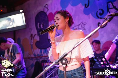 คืนวันศุกร์ ที่ร้าน แฮปปี้ ฟิช, เอเชีย ทีค เดอะ ริเวอร์ฟร้อนท์ — photo 34