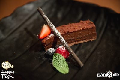 คืนวันศุกร์ ที่ร้าน แฮปปี้ ฟิช, เอเชีย ทีค เดอะ ริเวอร์ฟร้อนท์ — photo 35