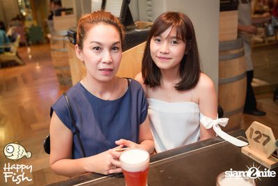 คืนวันศุกร์ ที่ร้าน แฮปปี้ ฟิช, เอเชีย ทีค เดอะ ริเวอร์ฟร้อนท์ — photo 44