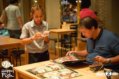 คืนวันศุกร์ ที่ร้าน แฮปปี้ ฟิช, เอเชีย ทีค เดอะ ริเวอร์ฟร้อนท์ — photo 48