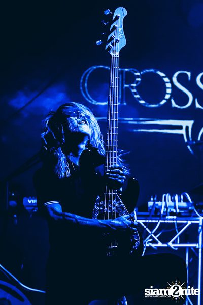 Crossfaith New Age Warriors Tour 2016 ที่ สตูดิโอ ไลฟ์ ฮอลล์ — photo 37