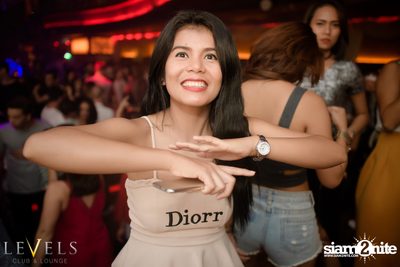Ladies Night ที่ร้าน เลเวล, สุขุมวิท 11 — photo 36