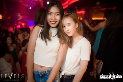 Ladies Night ที่ร้าน เลเวล, สุขุมวิท 11 — photo 38