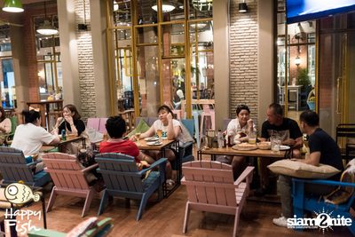 คืนวันศุกร์ ที่ร้าน แฮปปี้ ฟิช, เอเชีย ทีค เดอะ ริเวอร์ฟร้อนท์ — photo 4