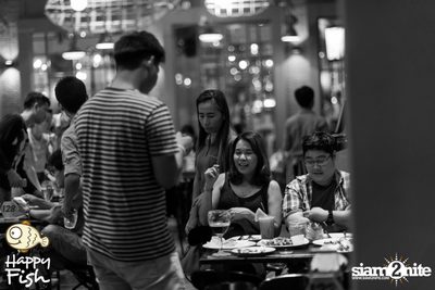 คืนวันศุกร์ ที่ร้าน แฮปปี้ ฟิช, เอเชีย ทีค เดอะ ริเวอร์ฟร้อนท์ — photo 18