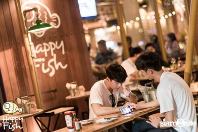 คืนวันศุกร์ ที่ร้าน แฮปปี้ ฟิช, เอเชีย ทีค เดอะ ริเวอร์ฟร้อนท์ — photo 22