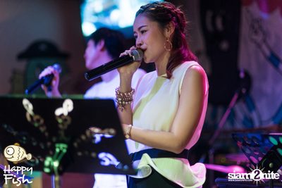 คืนวันศุกร์ ที่ร้าน แฮปปี้ ฟิช, เอเชีย ทีค เดอะ ริเวอร์ฟร้อนท์ — photo 31