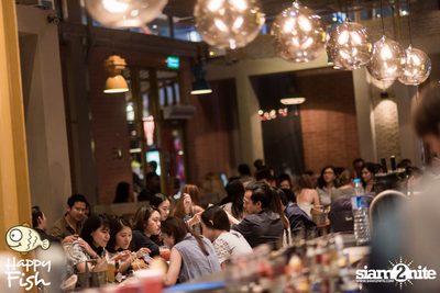 คืนวันศุกร์ ที่ร้าน แฮปปี้ ฟิช, เอเชีย ทีค เดอะ ริเวอร์ฟร้อนท์ — photo 44