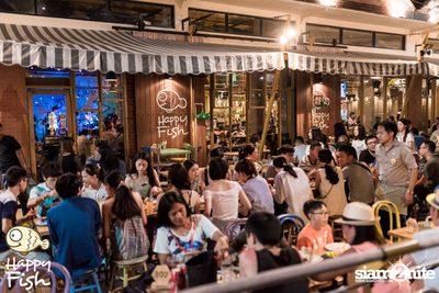 คืนวันศุกร์ ที่ร้าน แฮปปี้ ฟิช, เอเชีย ทีค เดอะ ริเวอร์ฟร้อนท์ — photo 50