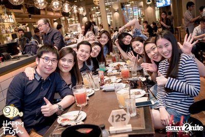 คืนวันศุกร์ ที่ร้าน แฮปปี้ ฟิช, เอเชีย ทีค เดอะ ริเวอร์ฟร้อนท์ — photo 59