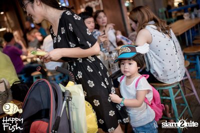 คืนวันศุกร์ ที่ร้าน แฮปปี้ ฟิช, เอเชีย ทีค เดอะ ริเวอร์ฟร้อนท์ — photo 75
