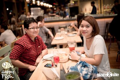 คืนวันศุกร์ ที่ร้าน แฮปปี้ ฟิช, เอเชีย ทีค เดอะ ริเวอร์ฟร้อนท์ — photo 78