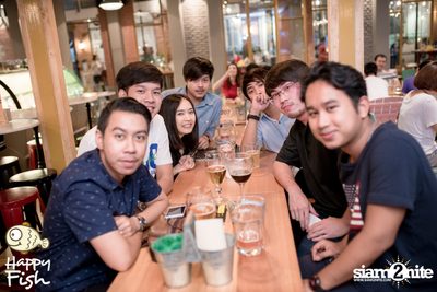 คืนวันศุกร์ ที่ร้าน แฮปปี้ ฟิช, เอเชีย ทีค เดอะ ริเวอร์ฟร้อนท์ — photo 101