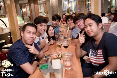 คืนวันศุกร์ ที่ร้าน แฮปปี้ ฟิช, เอเชีย ทีค เดอะ ริเวอร์ฟร้อนท์ — photo 102