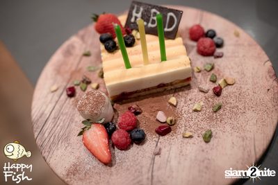 คืนวันศุกร์ ที่ร้าน แฮปปี้ ฟิช, เอเชีย ทีค เดอะ ริเวอร์ฟร้อนท์ — photo 103