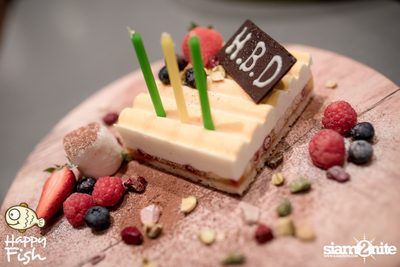 คืนวันศุกร์ ที่ร้าน แฮปปี้ ฟิช, เอเชีย ทีค เดอะ ริเวอร์ฟร้อนท์ — photo 104