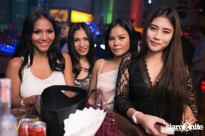 ปาร์ตี้คืนวันศุกร์ ที่ร้าน เลเวล, สุขุมวิท ซอย 11 — photo 3