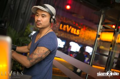 ปาร์ตี้คืนวันศุกร์ ที่ร้าน เลเวล, สุขุมวิท ซอย 11 — photo 12