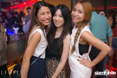 ปาร์ตี้คืนวันศุกร์ ที่ร้าน เลเวล, สุขุมวิท ซอย 11 — photo 36