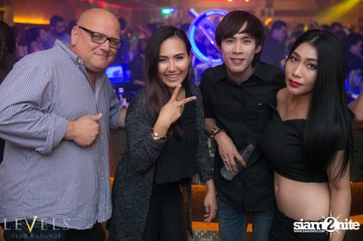 ปาร์ตี้คืนวันศุกร์ ที่ร้าน เลเวล, สุขุมวิท ซอย 11 — photo 51