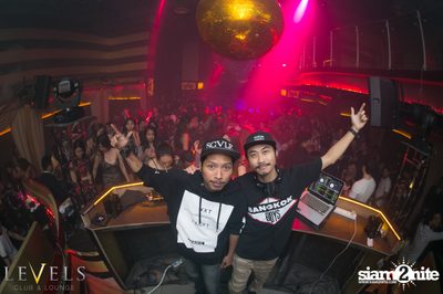 ปาร์ตี้คืนวันศุกร์ ที่ร้าน เลเวล, สุขุมวิท ซอย 11 — photo 67