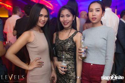 ปาร์ตี้คืนวันศุกร์ ที่ร้าน เลเวล, สุขุมวิท ซอย 11 — photo 71