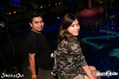 Sneakout : Fullmoon Pool Party at 722 CRAFT Experience — photo 4