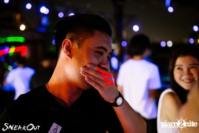 Sneakout : Fullmoon Pool Party at 722 CRAFT Experience — photo 15