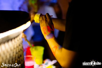 Sneakout : Fullmoon Pool Party at 722 CRAFT Experience — photo 28