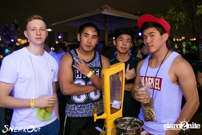 Sneakout : Fullmoon Pool Party at 722 CRAFT Experience — photo 36