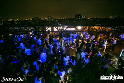 Sneakout : Fullmoon Pool Party at 722 CRAFT Experience — photo 53