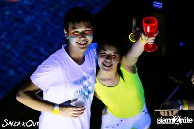 Sneakout : Fullmoon Pool Party at 722 CRAFT Experience — photo 55